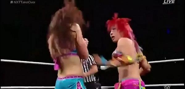  Asuka vs Mickie James NXT.